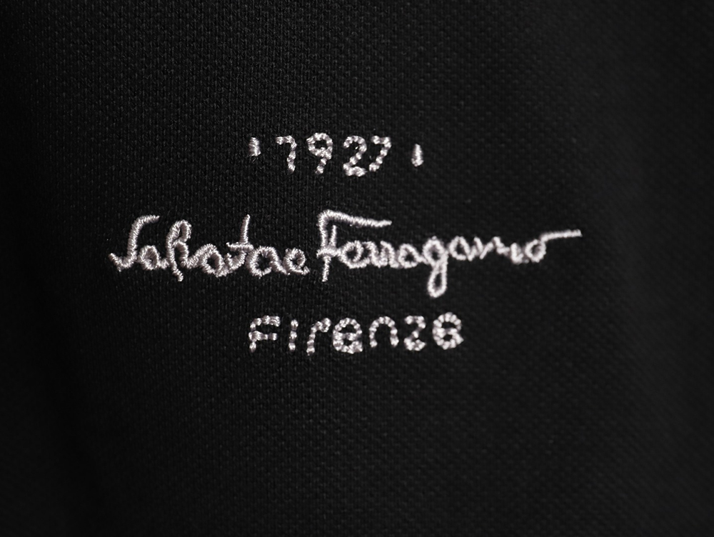 Ferragamo 24ss chest embroidered letter small logo Polo short sleeve TSK3