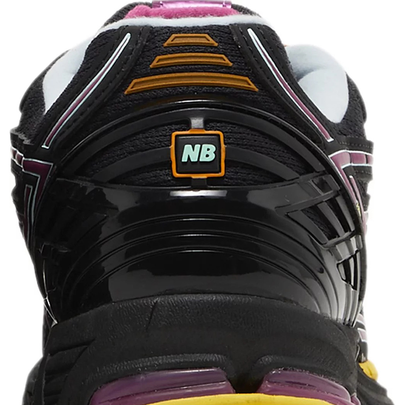 New Balance 1906R