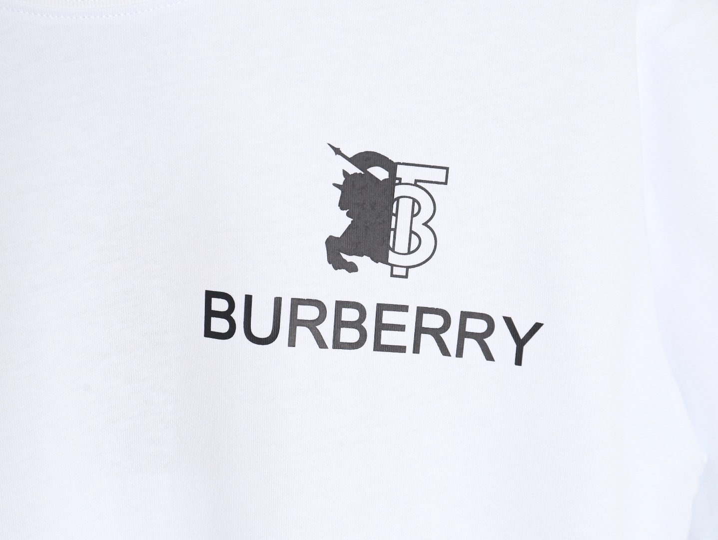 Burberry 24SS Spliced ​​War Horse Short Sleeve T-Shirt