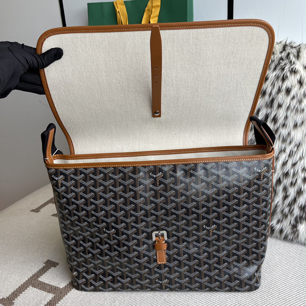 Goyard Capetien MM Messenger Bags 26*13*39cm