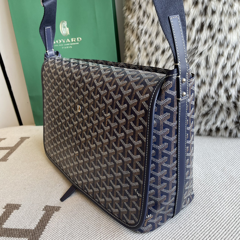 Goyard Capetien MM Messenger Bags 26*13*39cm