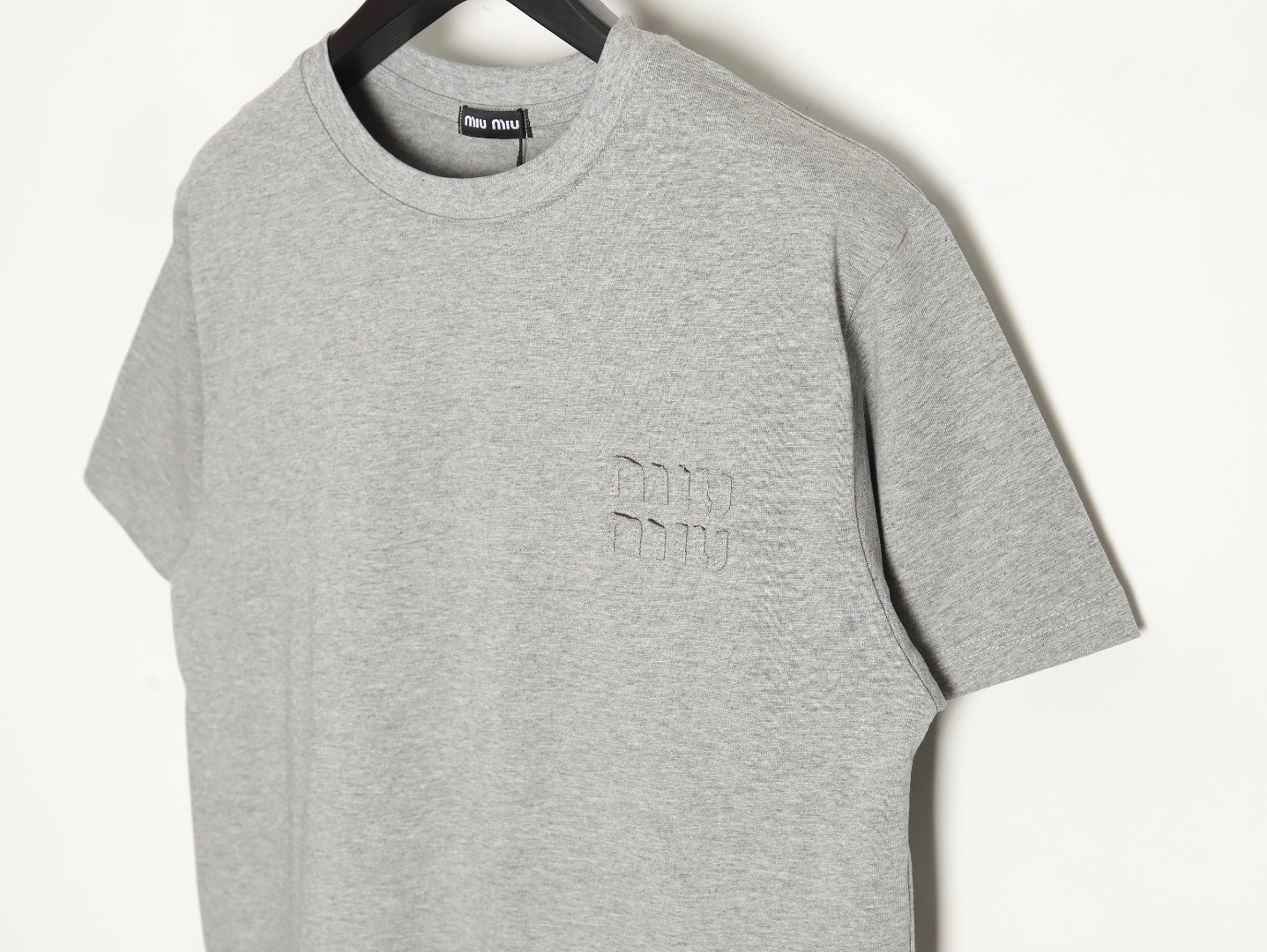 miu miu short-sleeved T-shirt with small logo patch TSK1