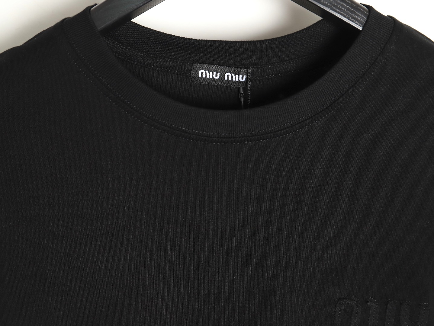 miu miu short-sleeved T-shirt with small logo patch TSK2