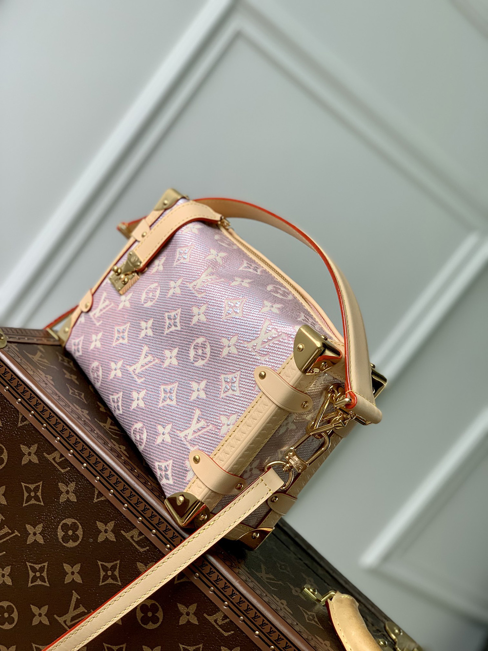 Louis Vuitton Bags M22842 21*14*6cm