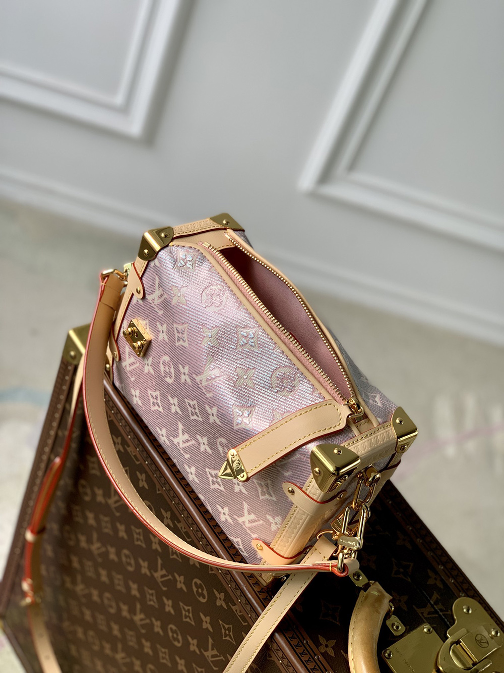 Louis Vuitton Bags M22842 21*14*6cm