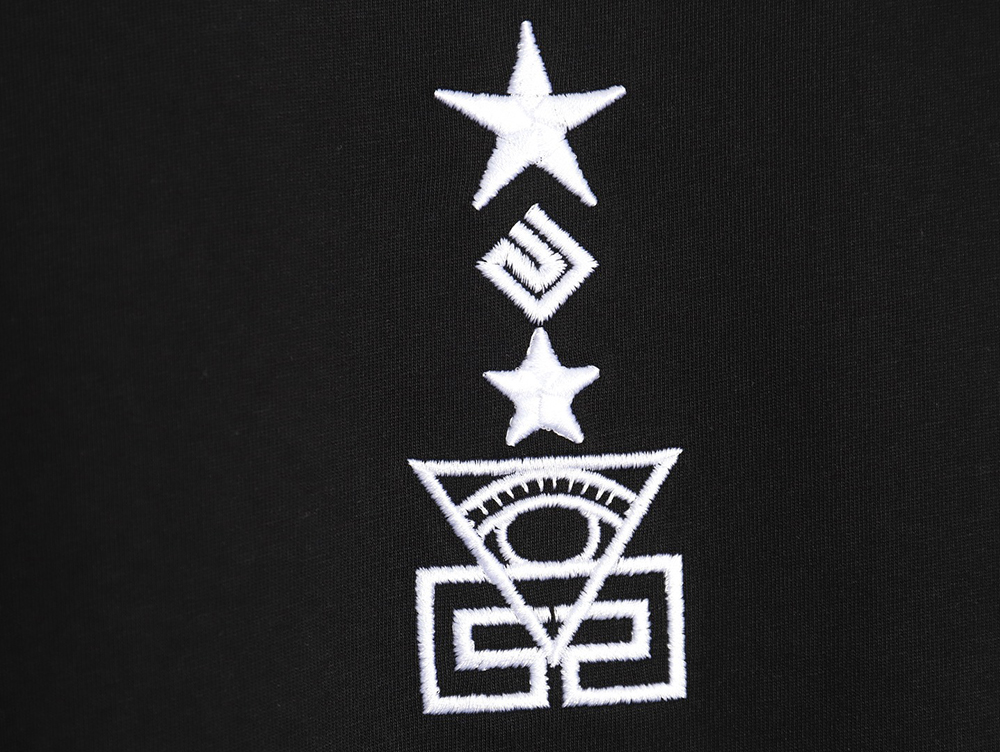 Givenchy five-pointed star necklace pendant embroidered short sleeves TSK1