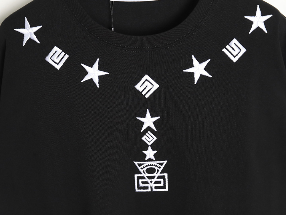 Givenchy five-pointed star necklace pendant embroidered short sleeves TSK1