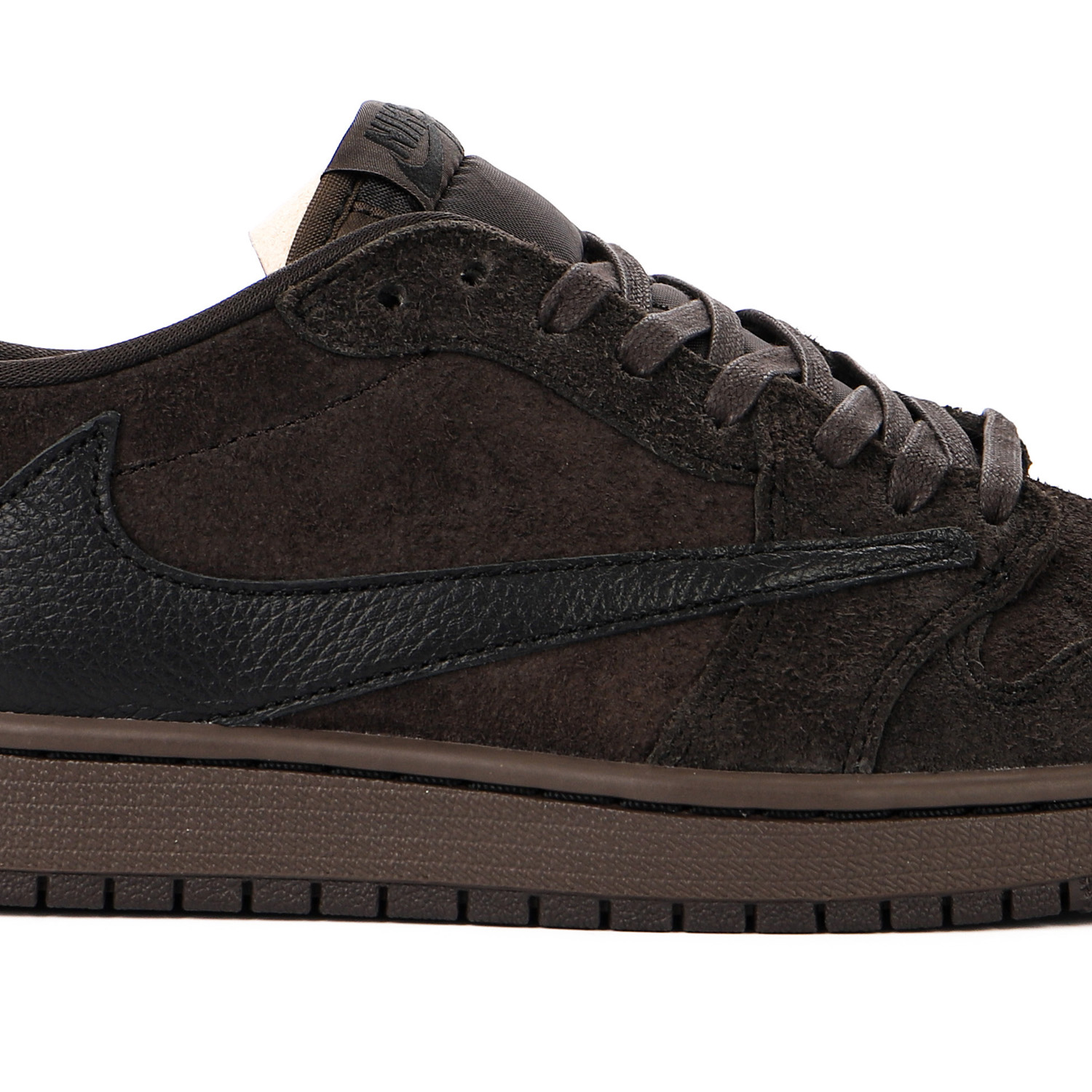 TRAVIS SCOTT X AIR JORDAN 1 LOW OG “VELVET BROWN”