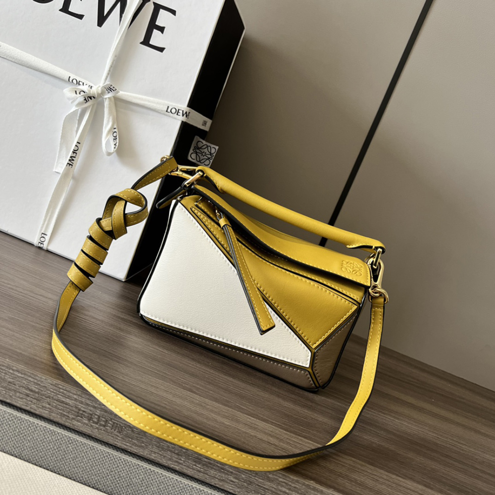 Loewe Puzzle mini Bags M14838