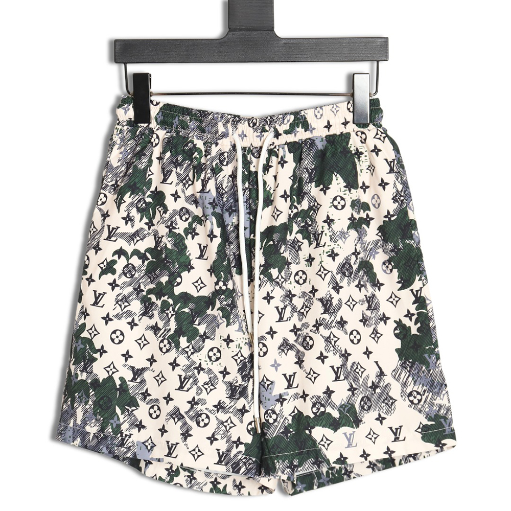 Louis Vuitton all-over print shorts TSK1