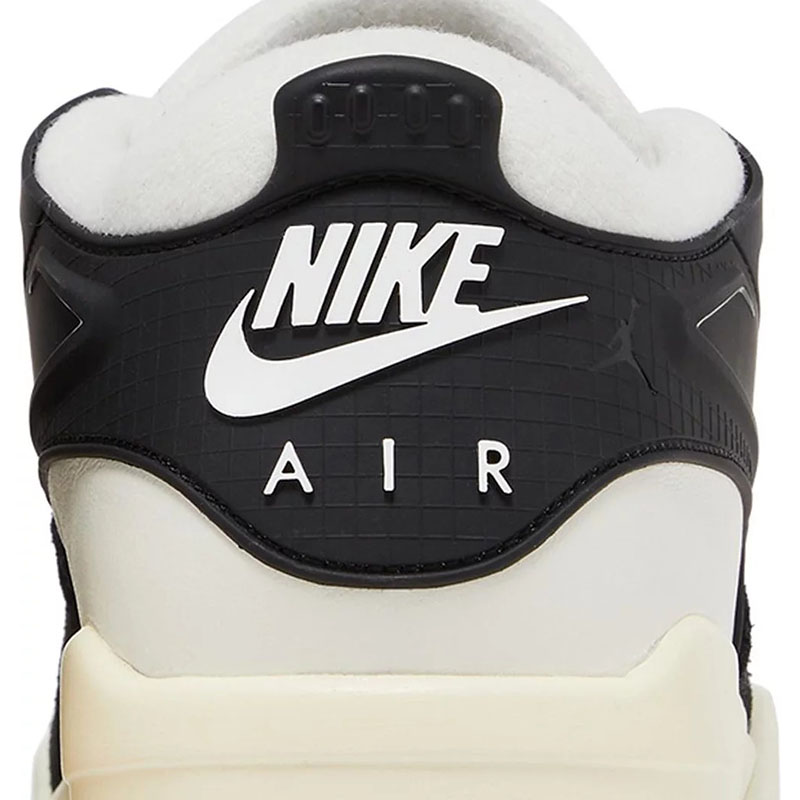 Air Jordan 4 RM 