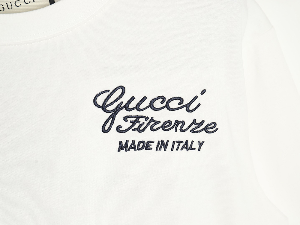 Gucci signature embroidered lettering short sleeve