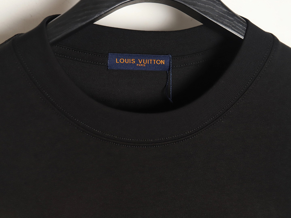 Louis Vuitton short-sleeved T-shirt with large logo TSK1