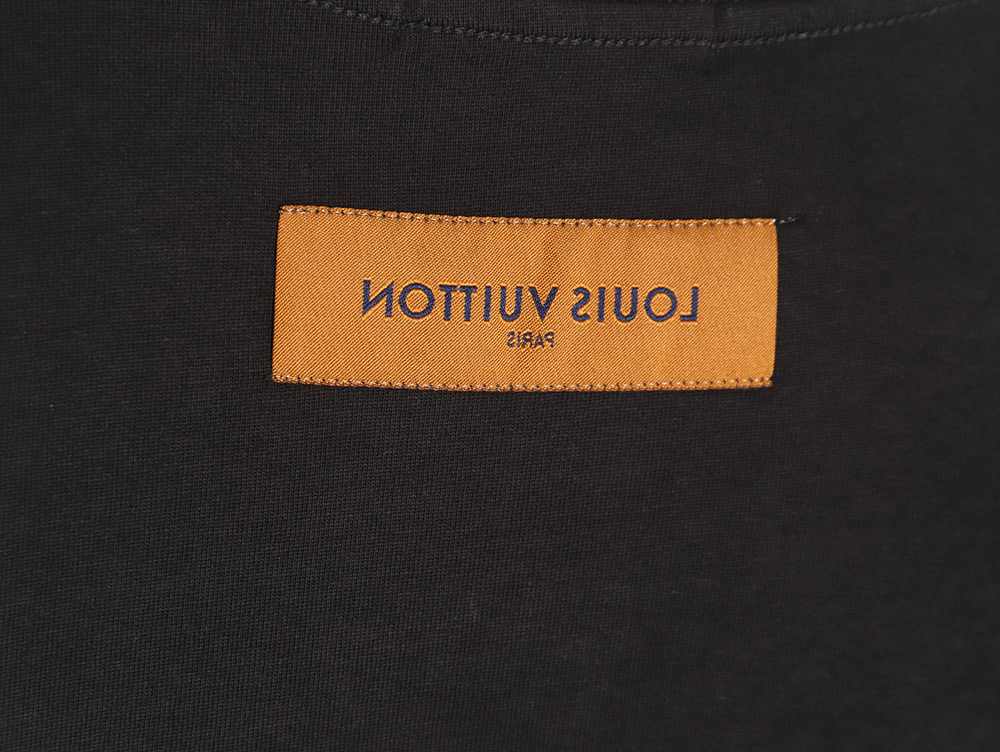 Louis Vuitton short-sleeved T-shirt with large logo TSK1