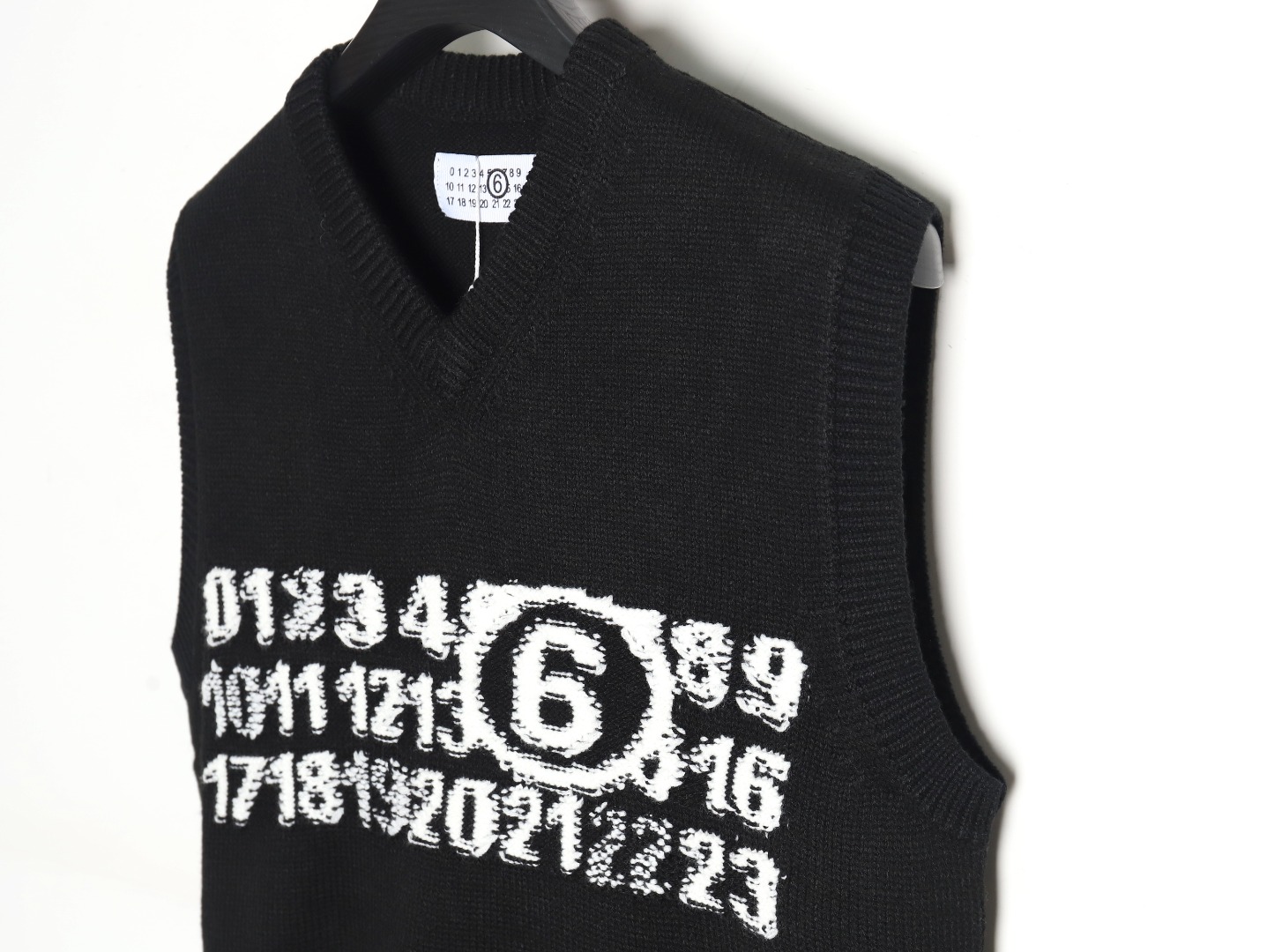 Maison Margiela intarsia knitted vest TSK1