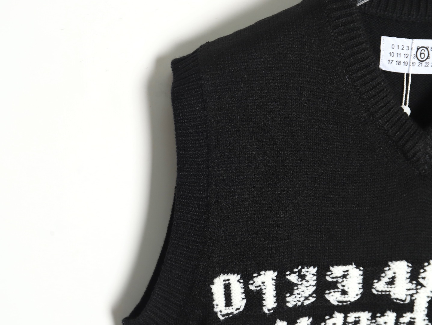 Maison Margiela intarsia knitted vest TSK1