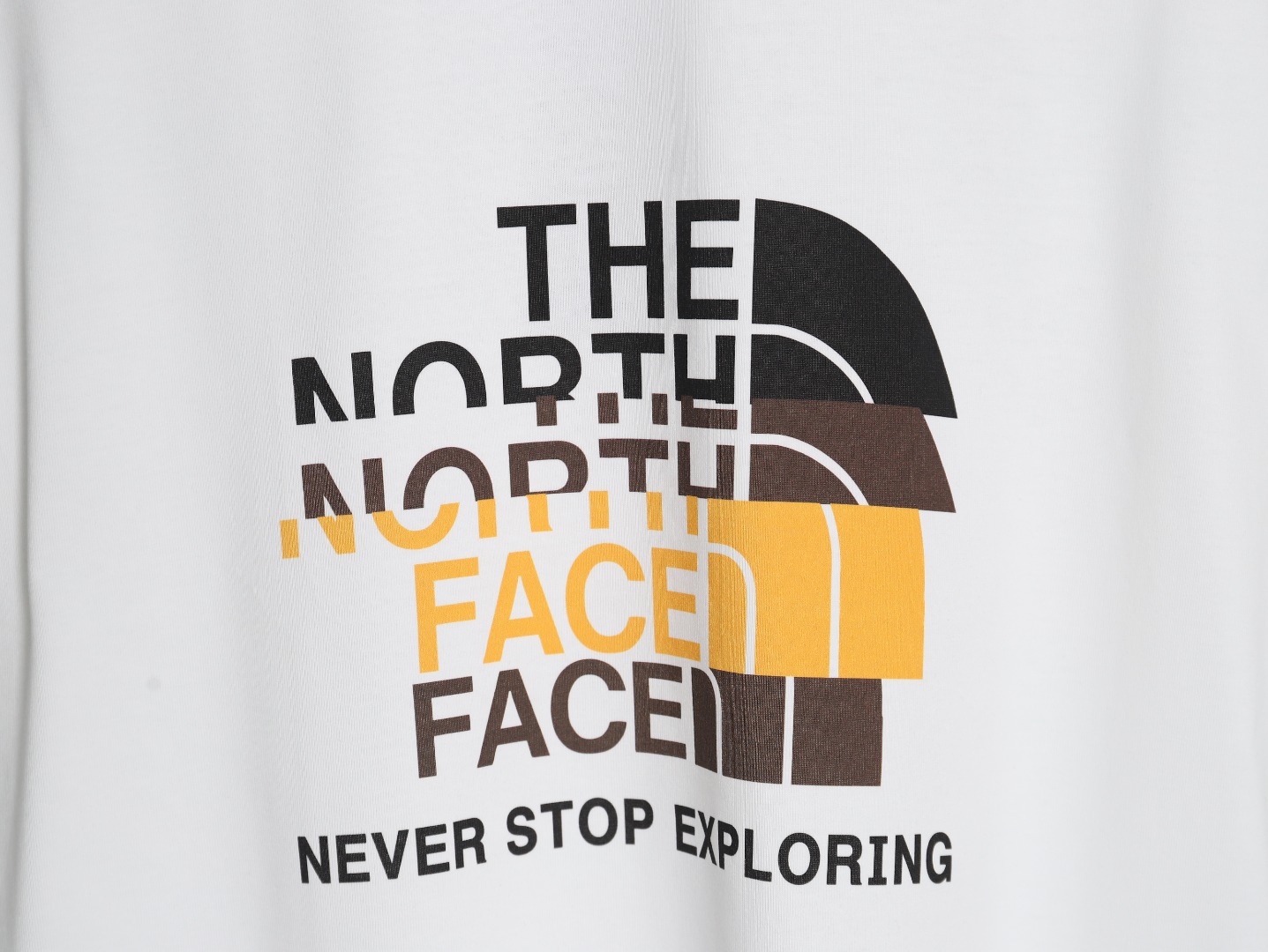 The North Face colorblocked letter couple print short sleeves