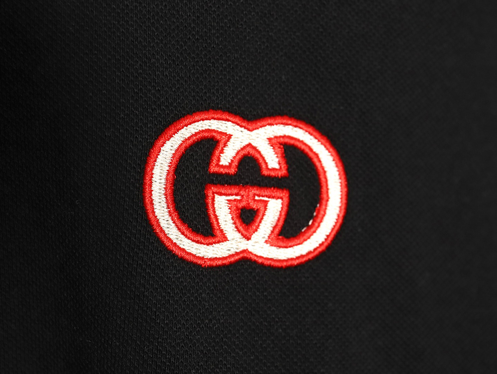 Gucci short-sleeved polo shirt with red cuffs and double G embroidery TSK1