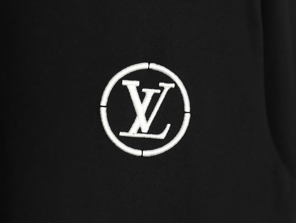 Louis Vuitton Embroidered Beaded Short Sleeve T-Shirt TSK1