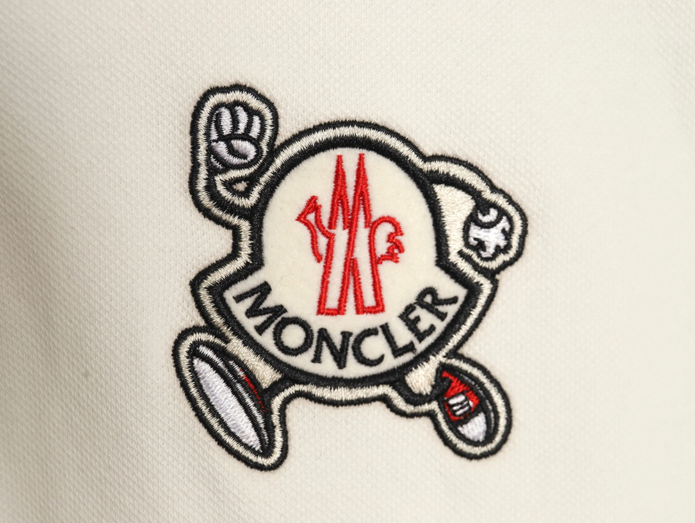 Moncler running man embroidered badge short sleeve polo shirt