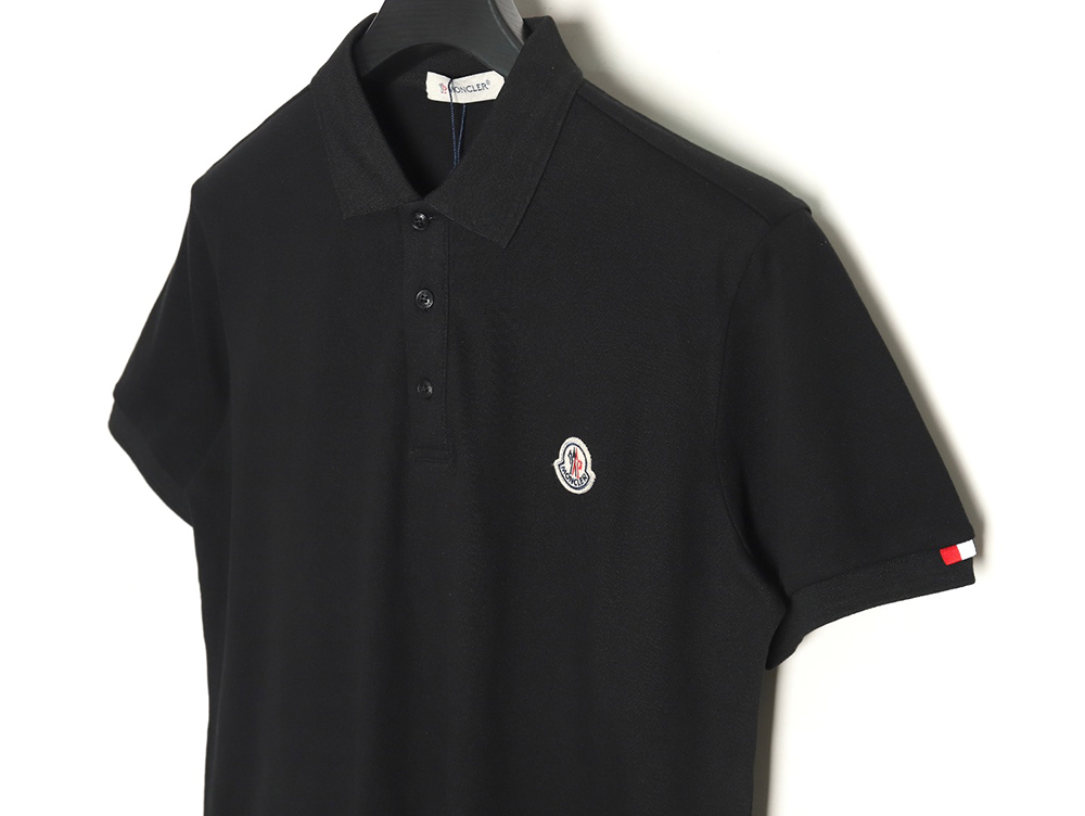 Moncler Classic Badge Embroidered Short Sleeve Polo Shirt TSK1