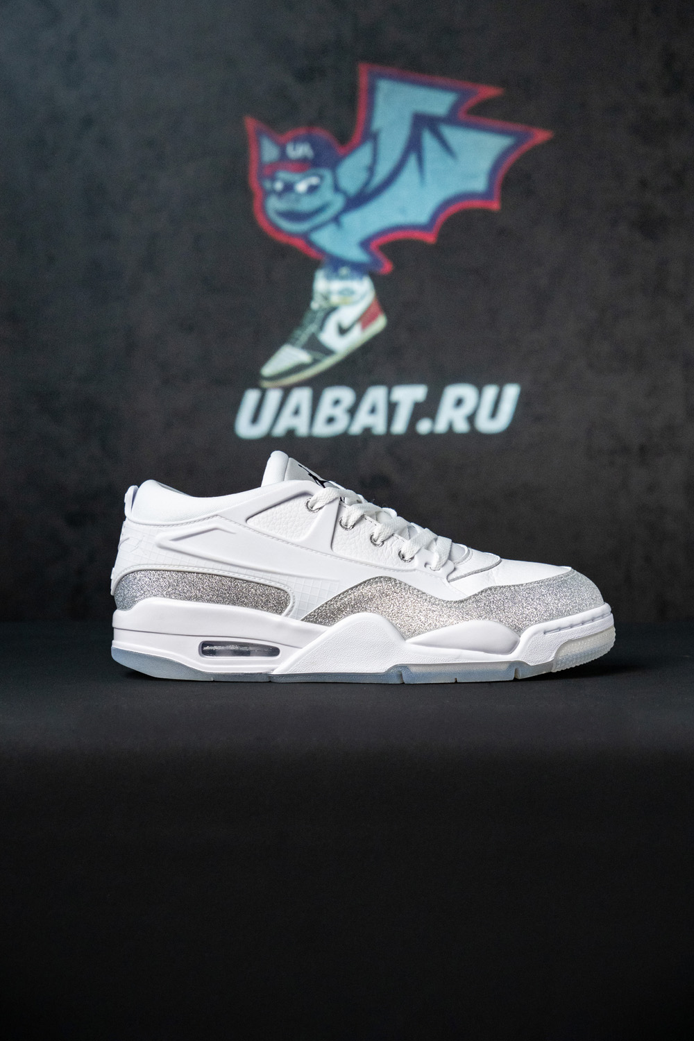 Air Jordan 4 RM “White/Metallic Silver”