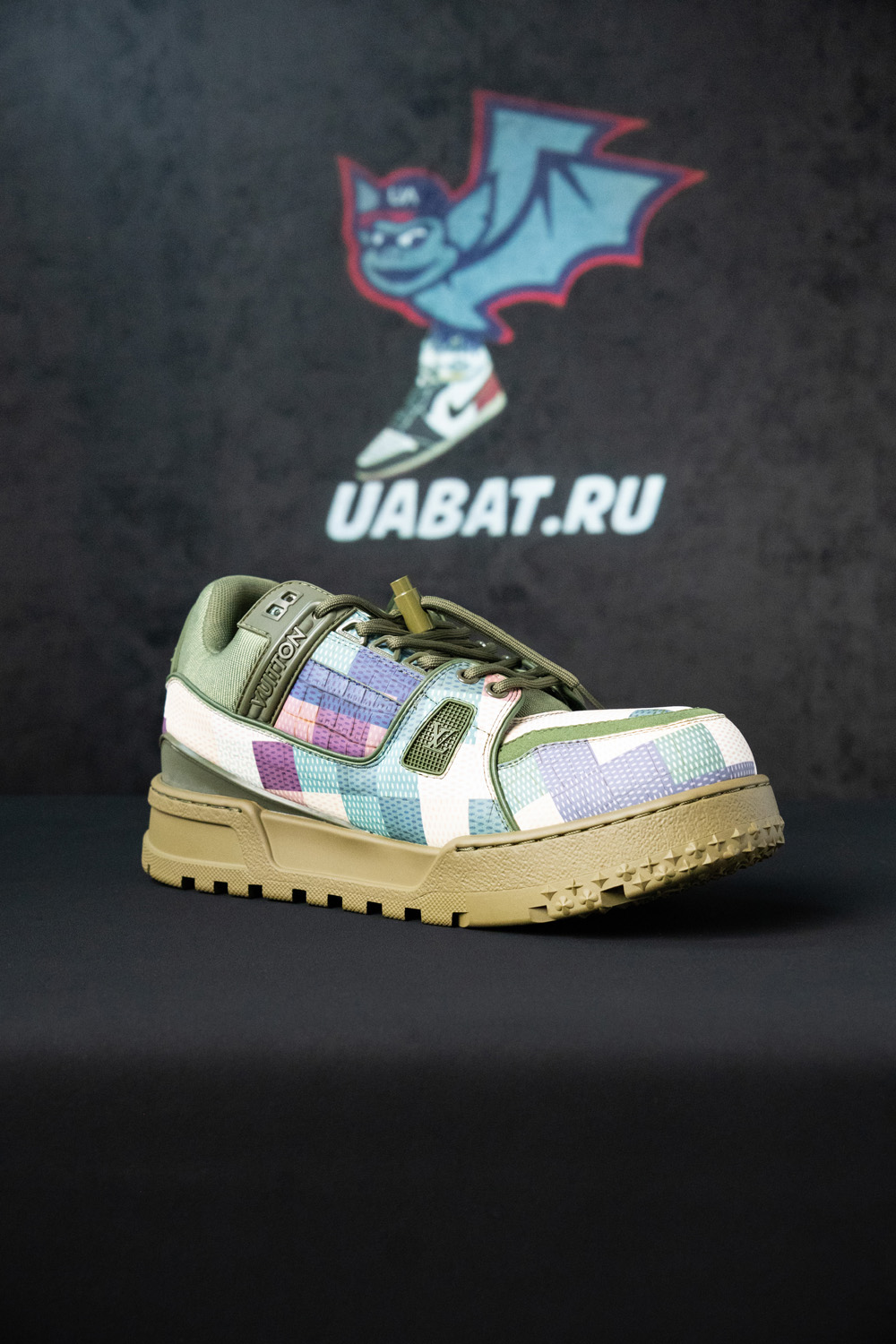 Louis Vuitton Trainer Maxi 