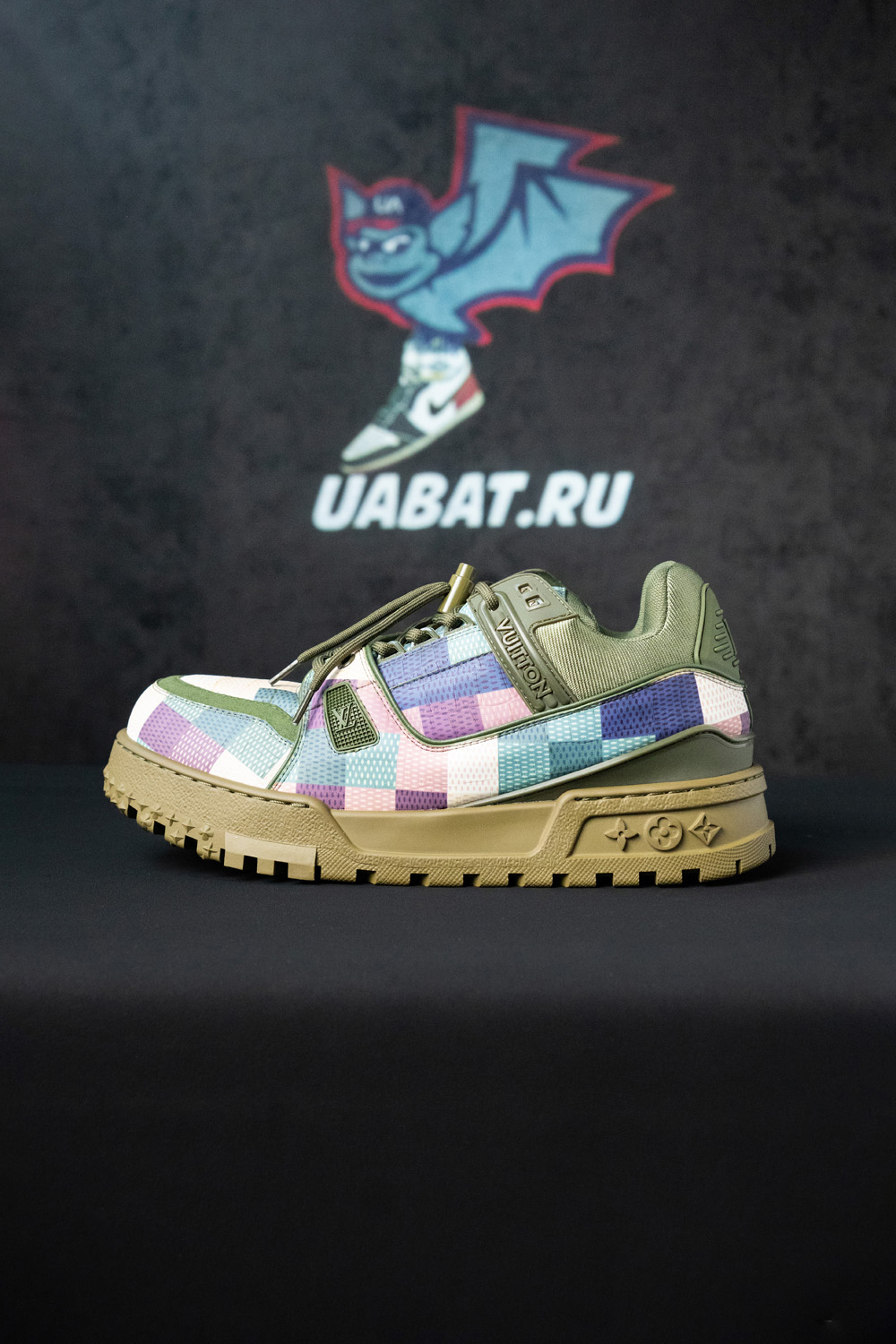 Louis Vuitton Trainer Maxi 