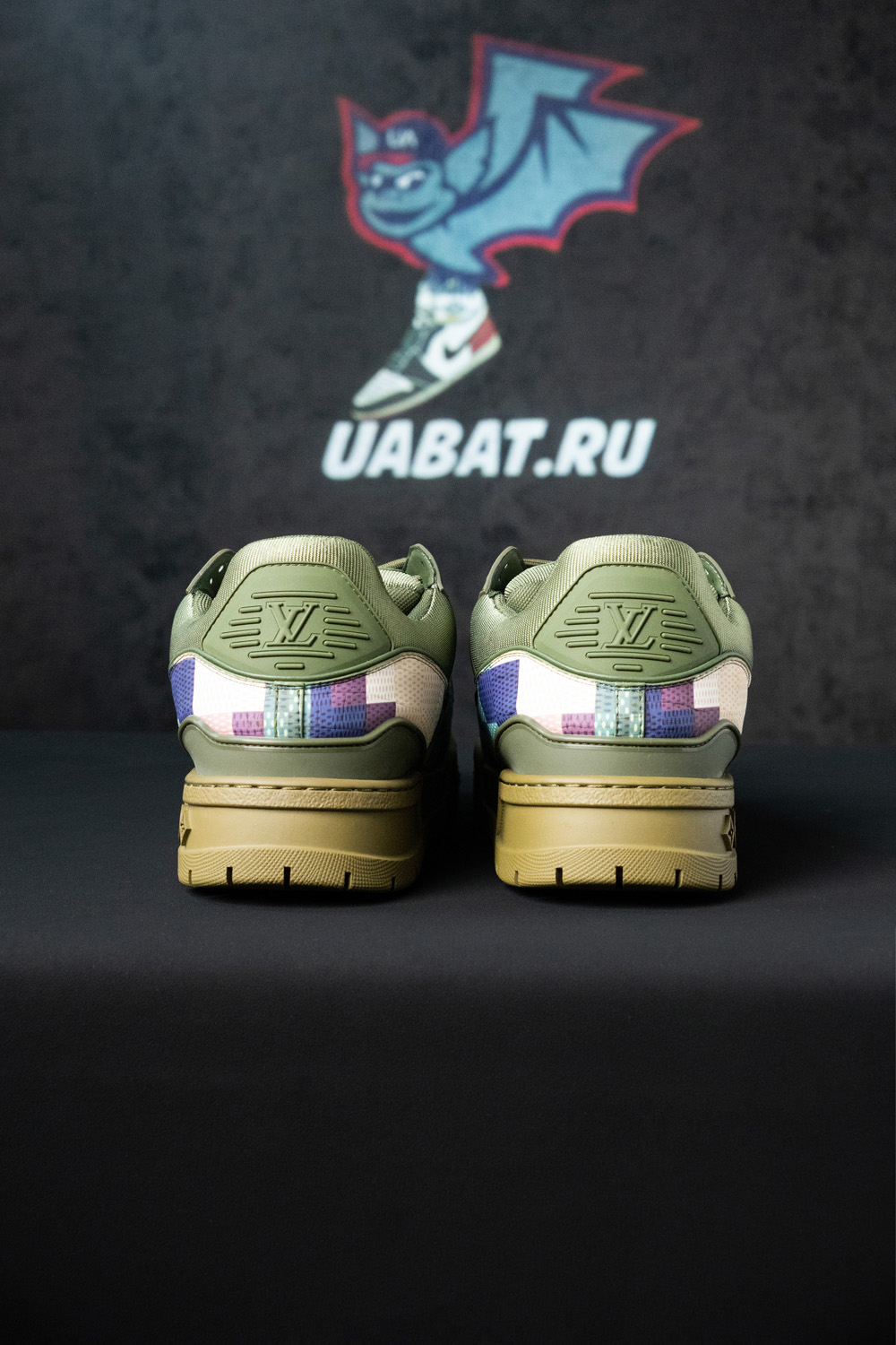 Louis Vuitton Trainer Maxi 