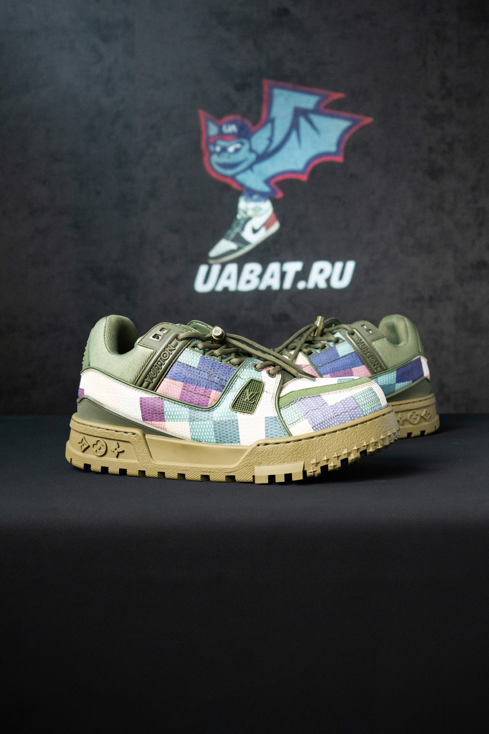 Louis Vuitton Trainer Maxi 