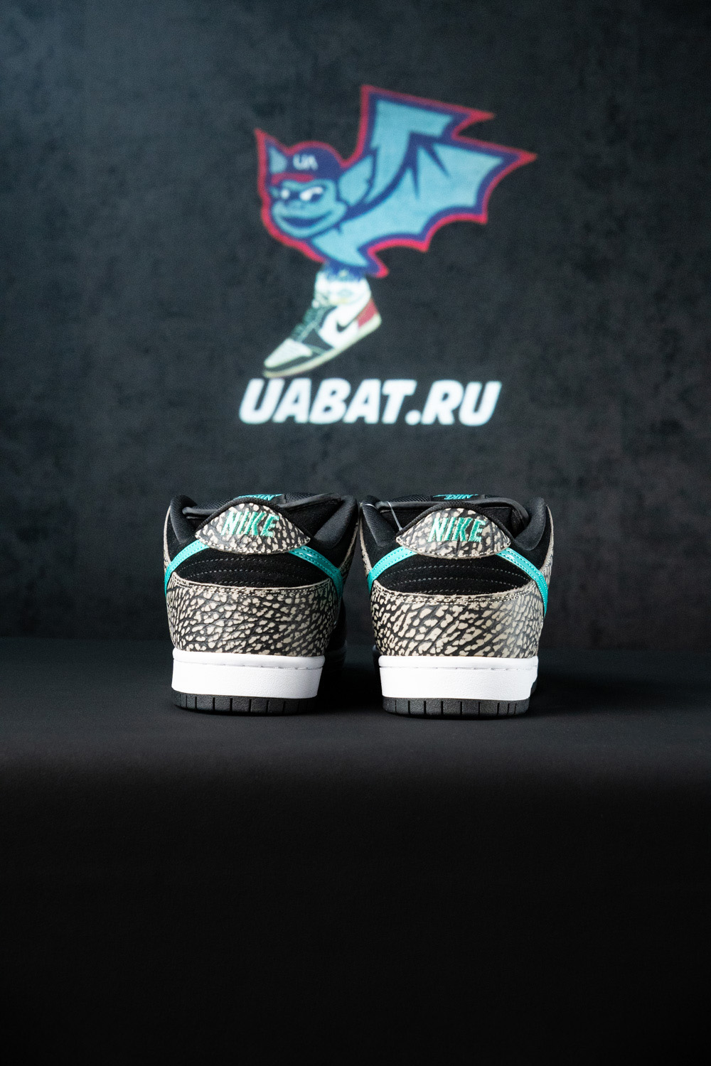 DUNK LOW PRO SB ''ATMOS ELEPHANT''