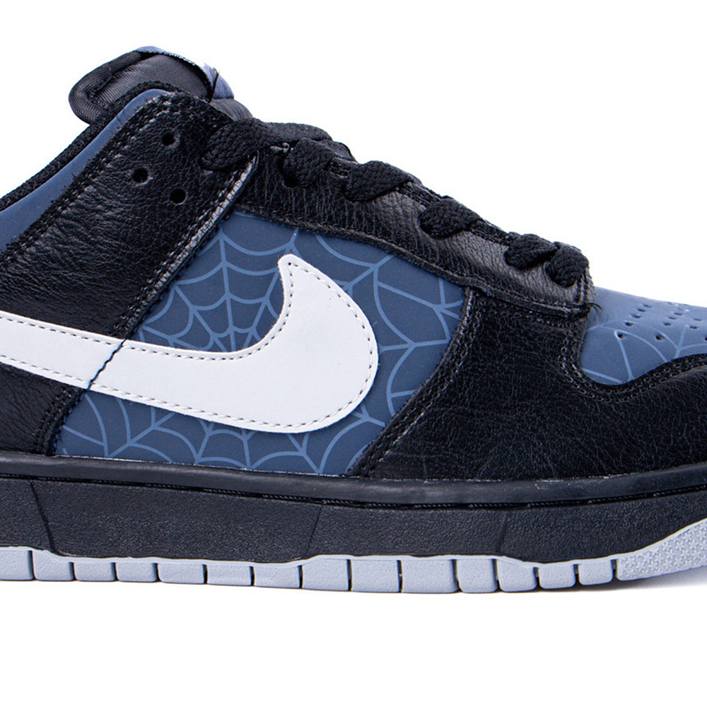 Nike Dunk Low “Black Spider-Man”