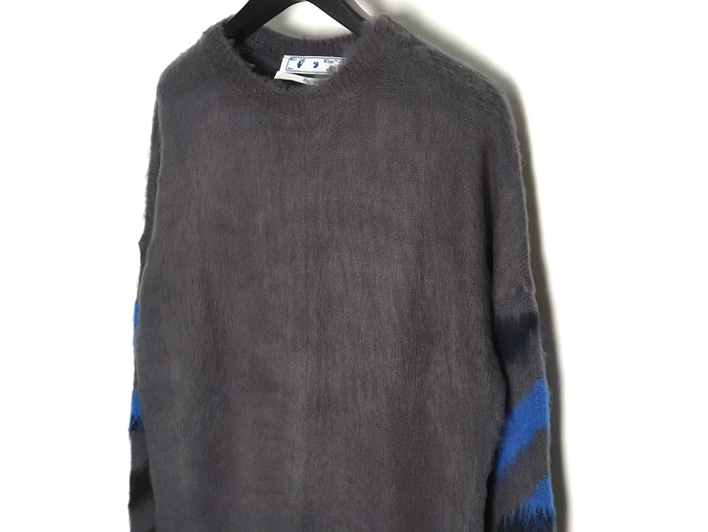 Off White mohair sweater TSK8