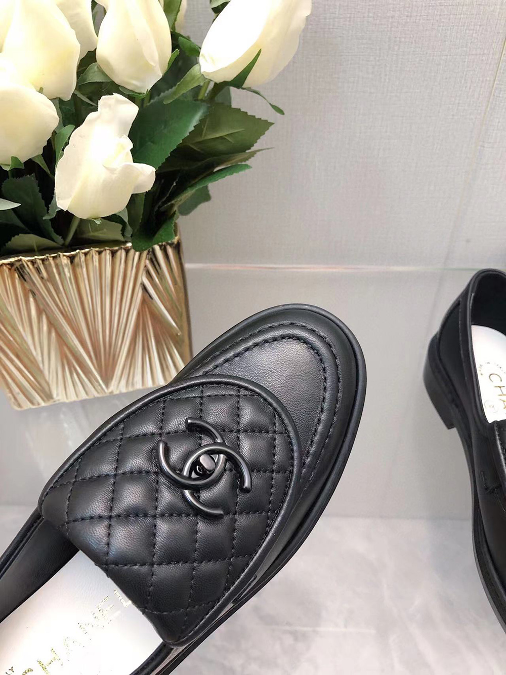 CHANEL CC Leather Loafers