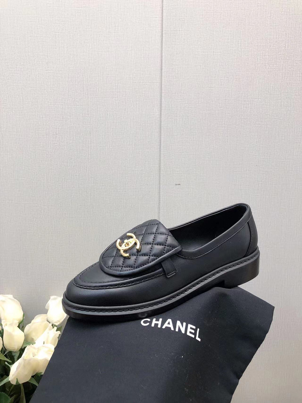 CHANEL CC Leather Loafers