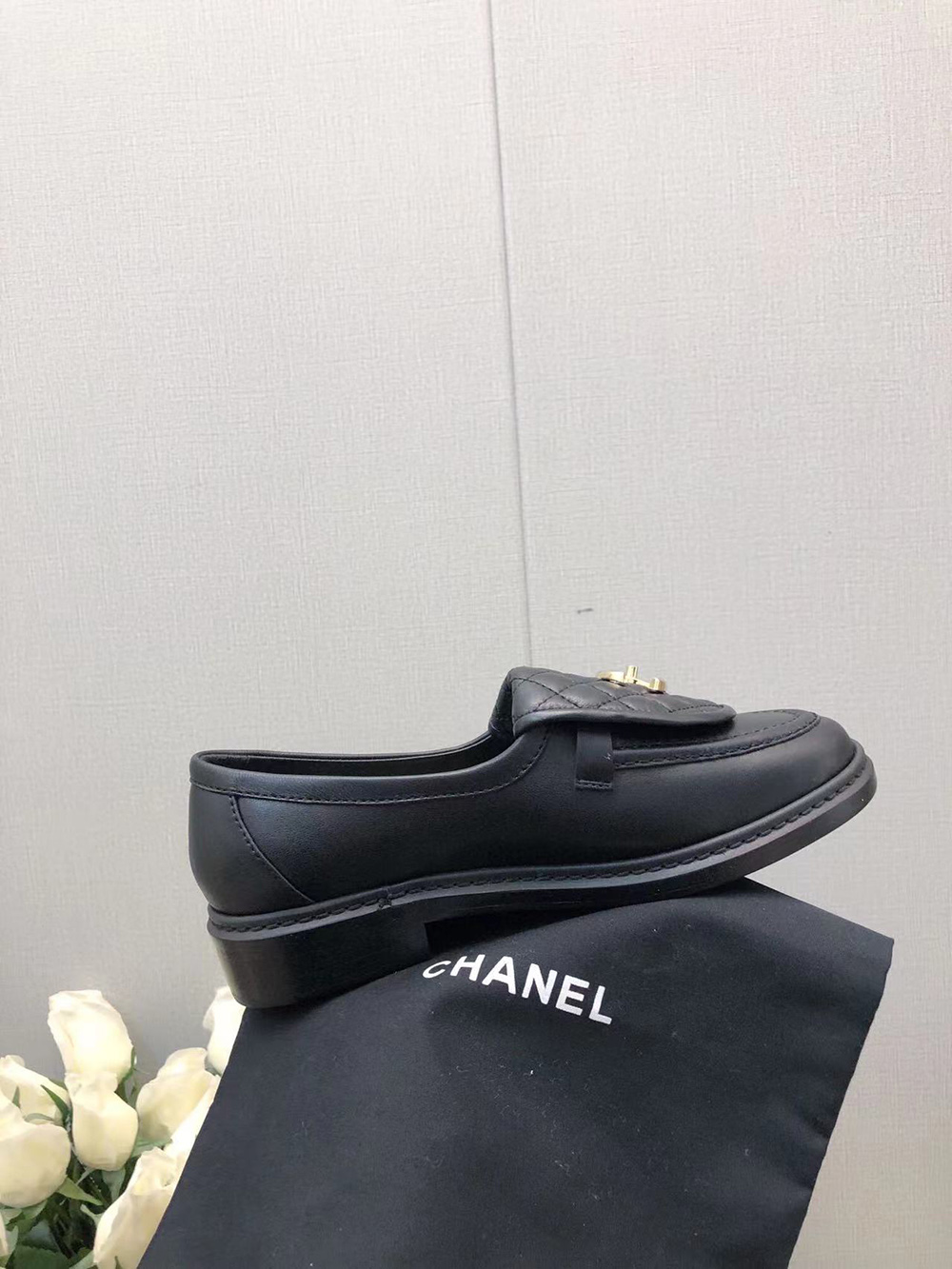 CHANEL CC Leather Loafers