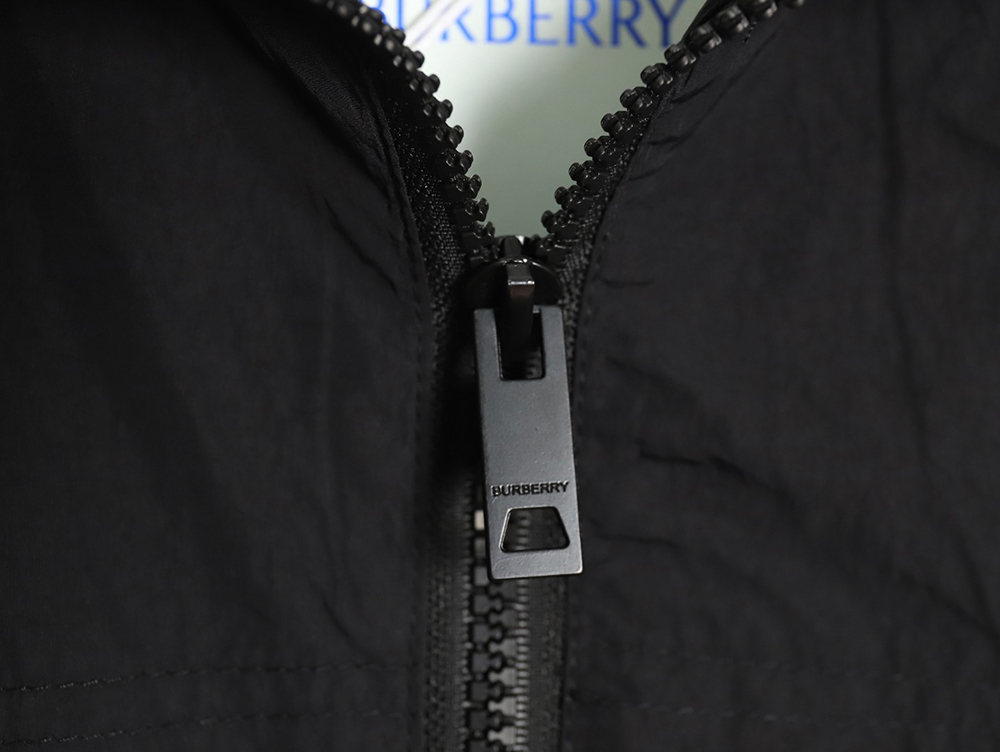 Burberry checked jacket with chest logo lining