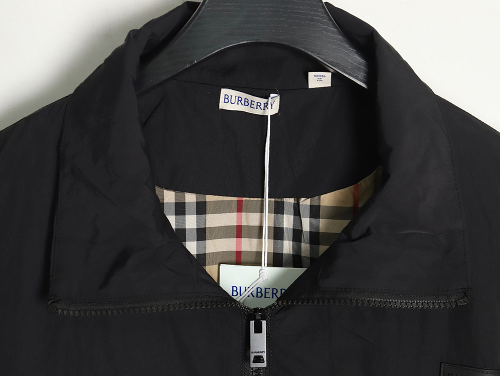 Burberry checked jacket with chest logo lining