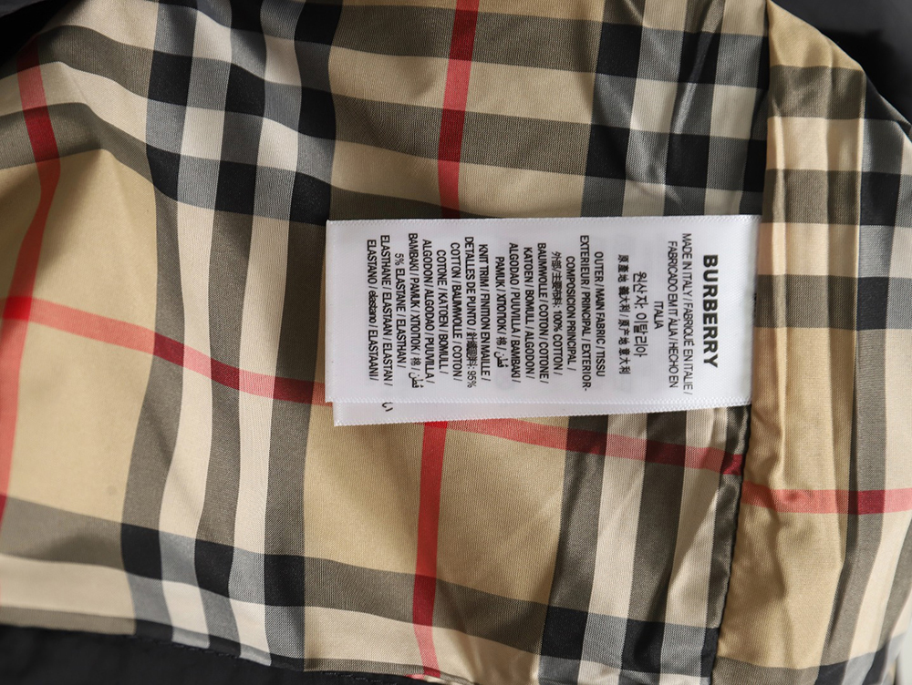 Burberry checked jacket with chest logo lining