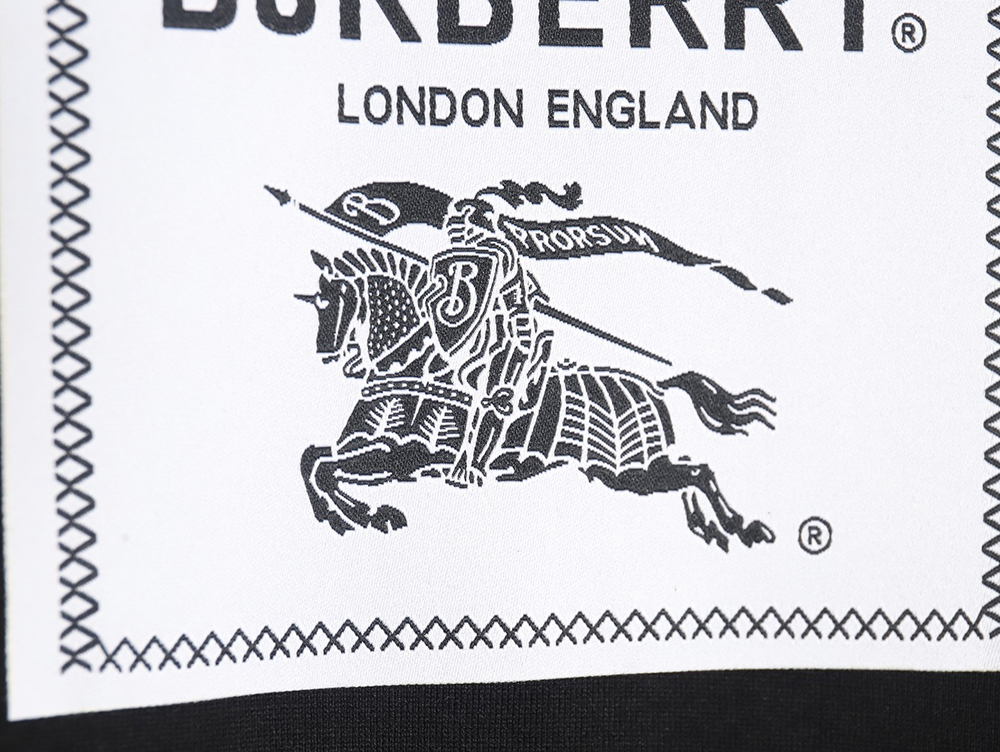 Burberry horse print logo short sleeves