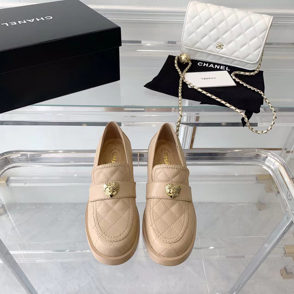 CHANEL CC Heart Loafers Beige