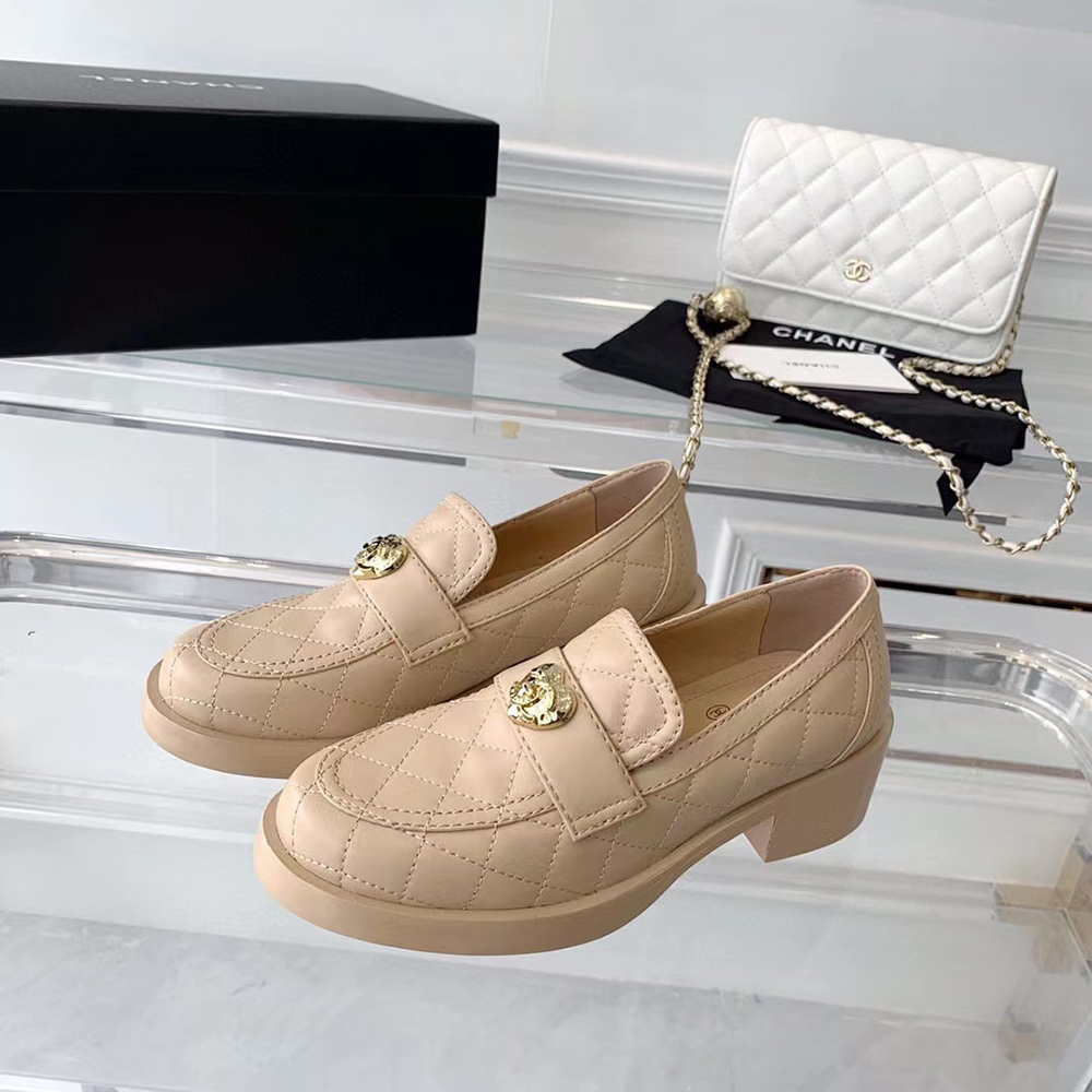 CHANEL CC Heart Loafers Beige