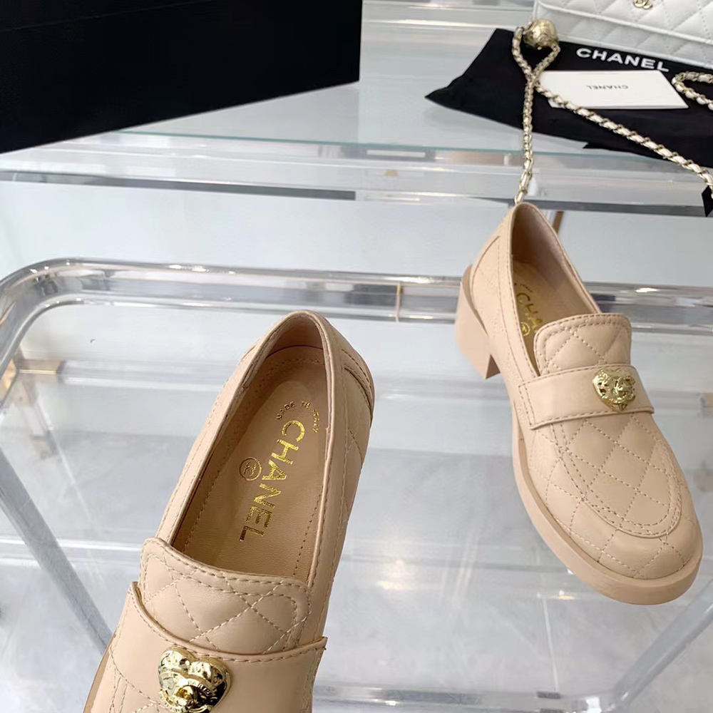 CHANEL CC Heart Loafers Beige