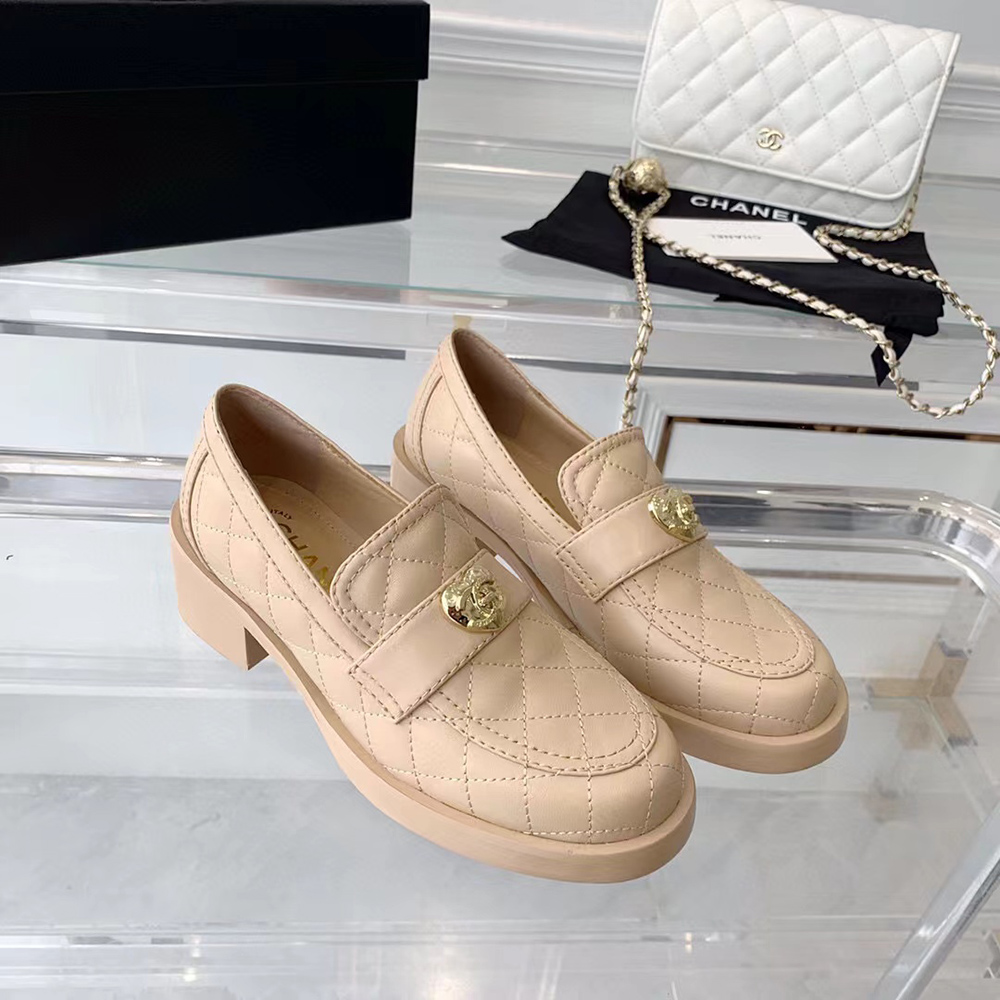 CHANEL CC Heart Loafers Beige