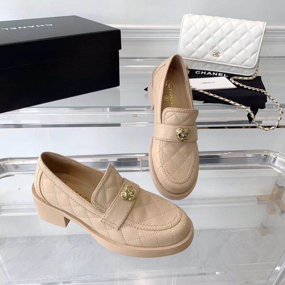 CHANEL CC Heart Loafers Beige