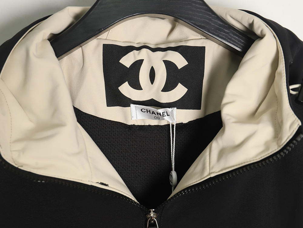 Chanel Embroidered Slogan Vintage Zipper Trench Coat TSK1