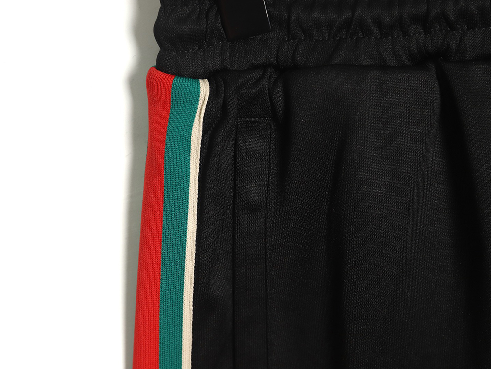 Gucci classic red and green web pocket double G embossed shorts