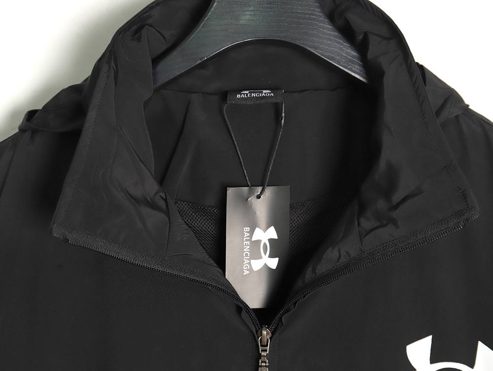 Balenciaga co-branded sports jacket trench coat