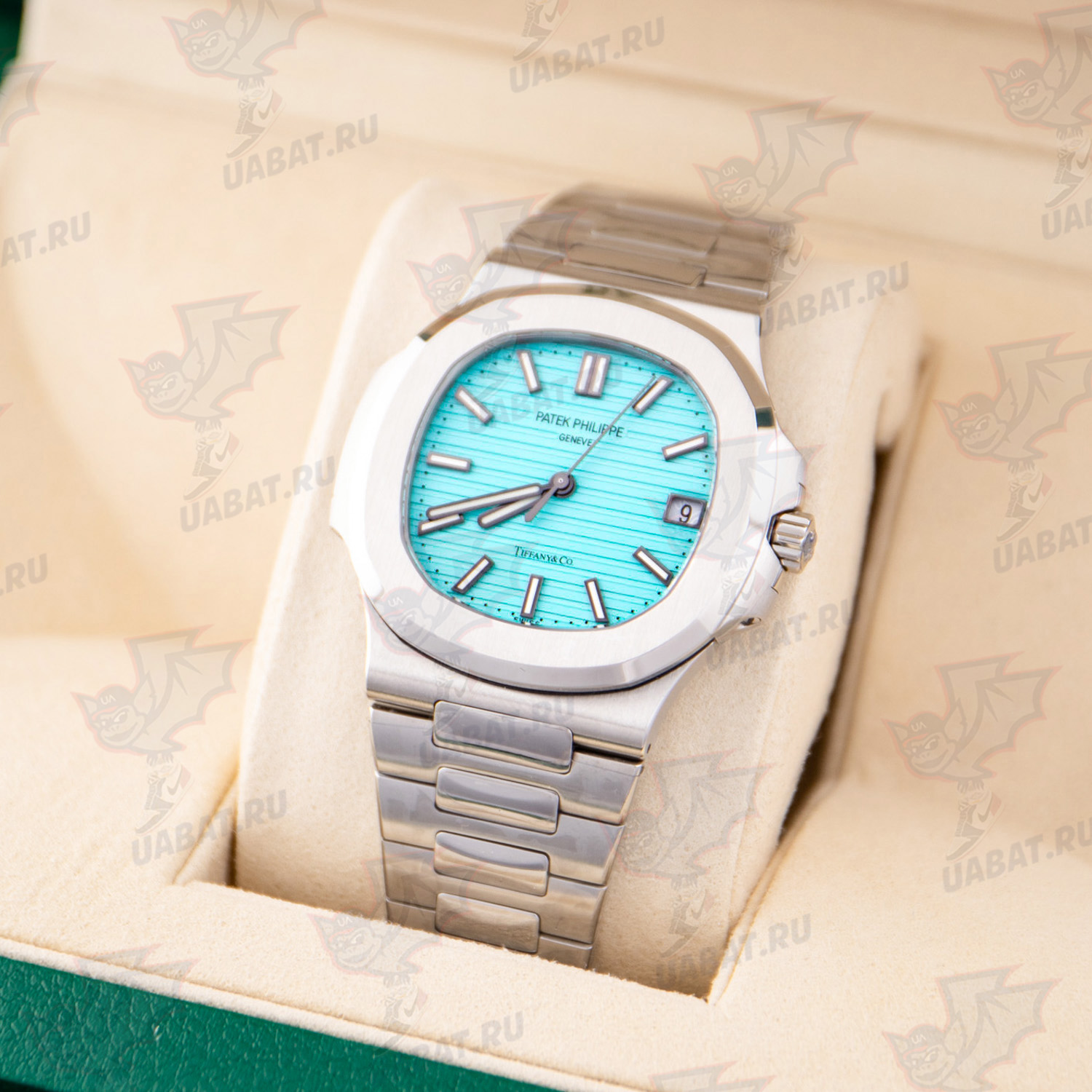 Patek Philippe - Nautilus 40mm 5711 Tiffny Blue SS/SS 3KF Asia 324