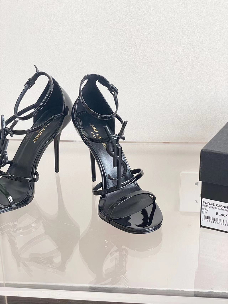 Saint Laurent Cassandra patent leather high heels H:10cm